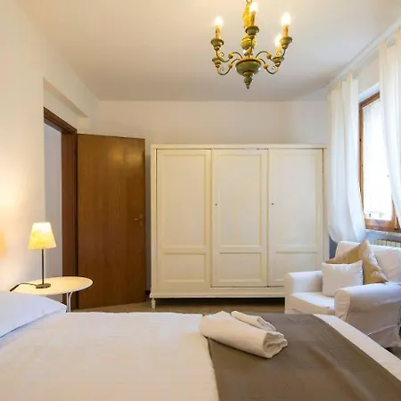 Cisanello Apartament *